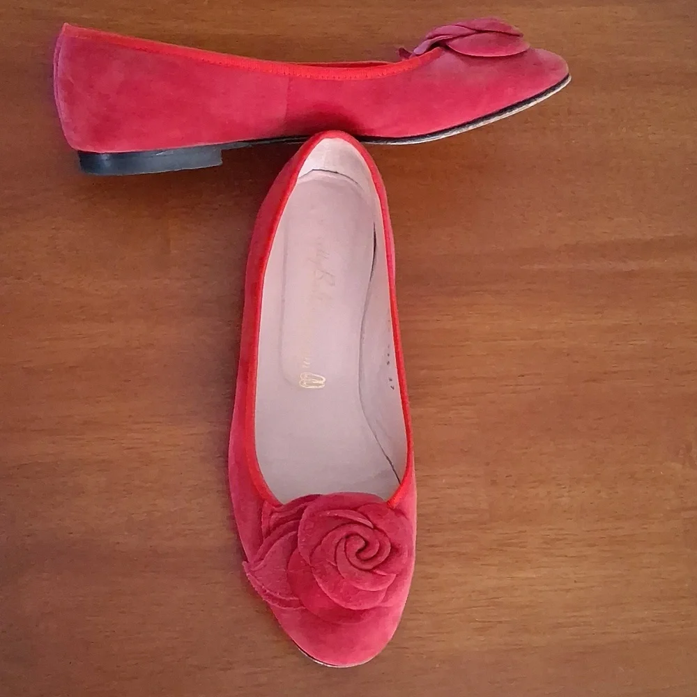 Pretty Ballerinas Red Suede Ballet Flats Leather Made In Spain sz 37 (US 6.5M) - Picture 1 of 9